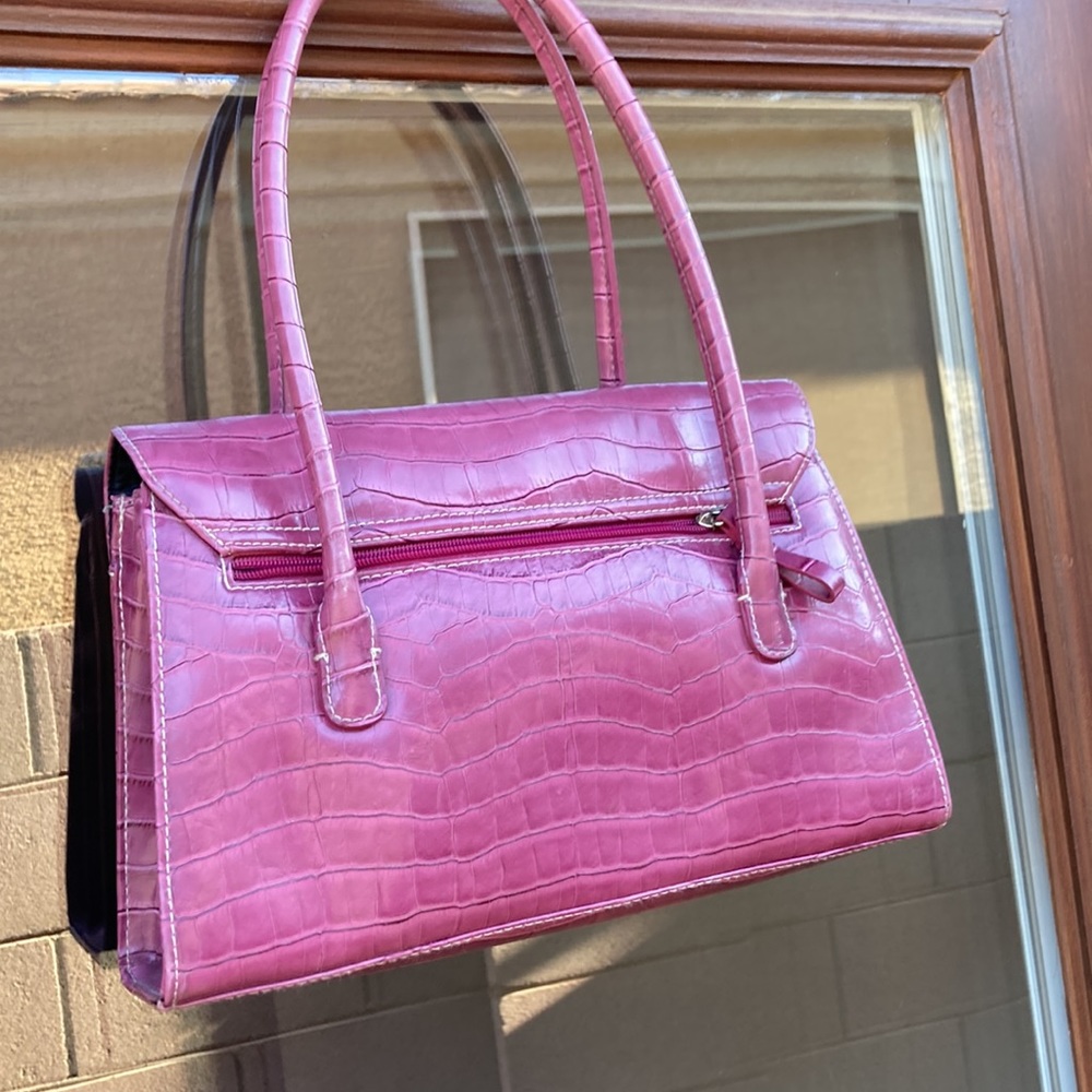 CL America lavender colored purse Easter spring - Picture 6 of 16